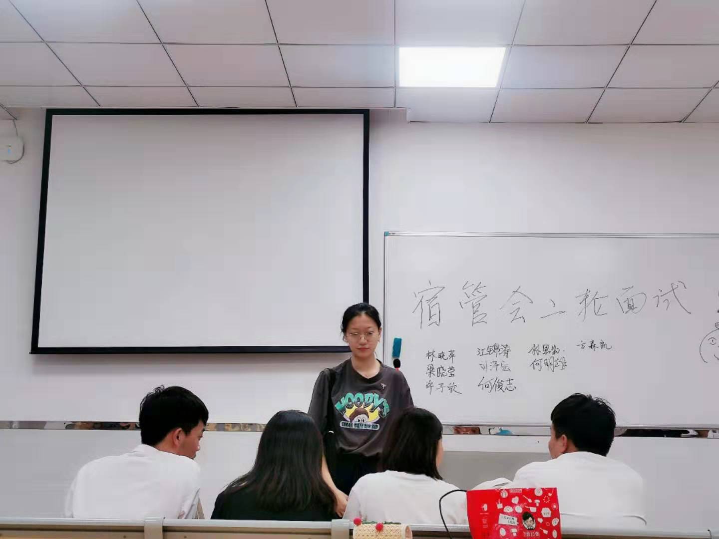 说明: C:\Users\ADMINI~1\AppData\Local\Temp\WeChat Files\ca207d887f65b7b7e062a3a9739ecab.jpg