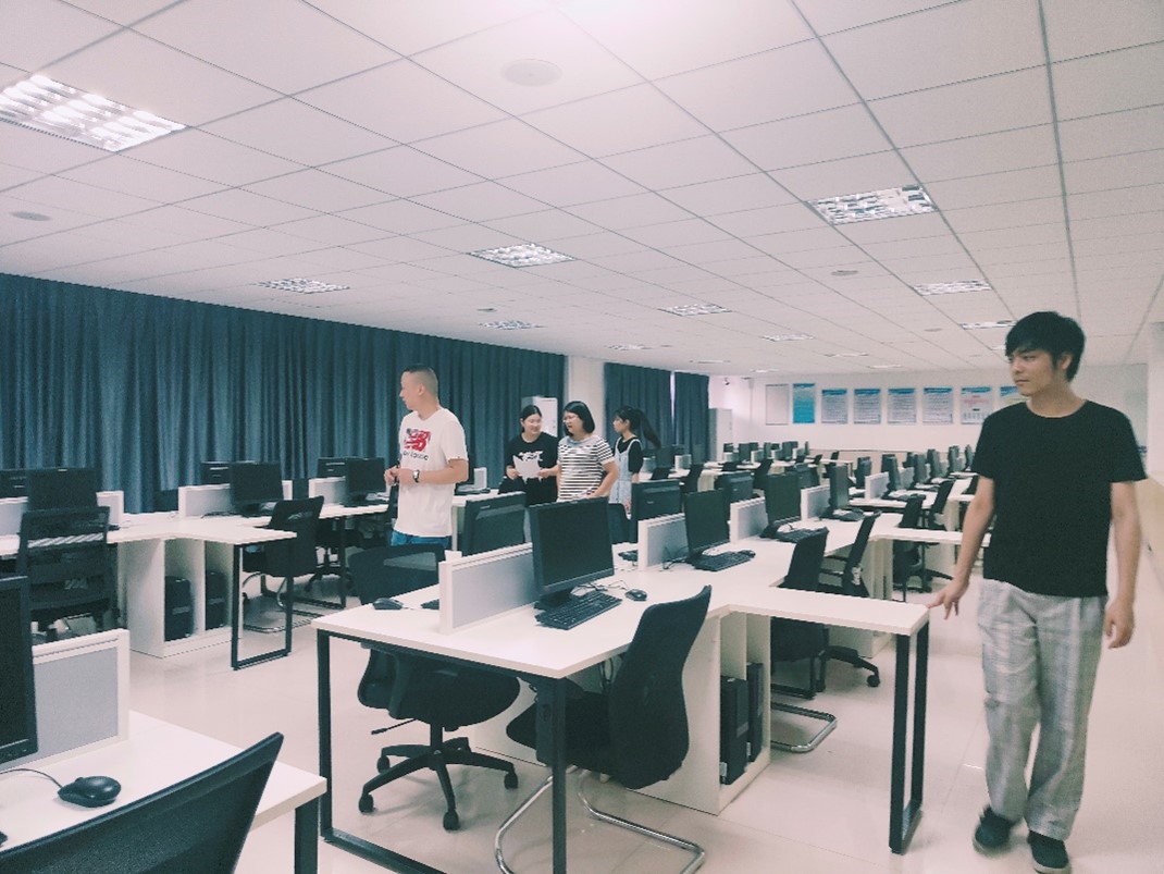 学校开展2023年春季期末实验室安全专项检查工作