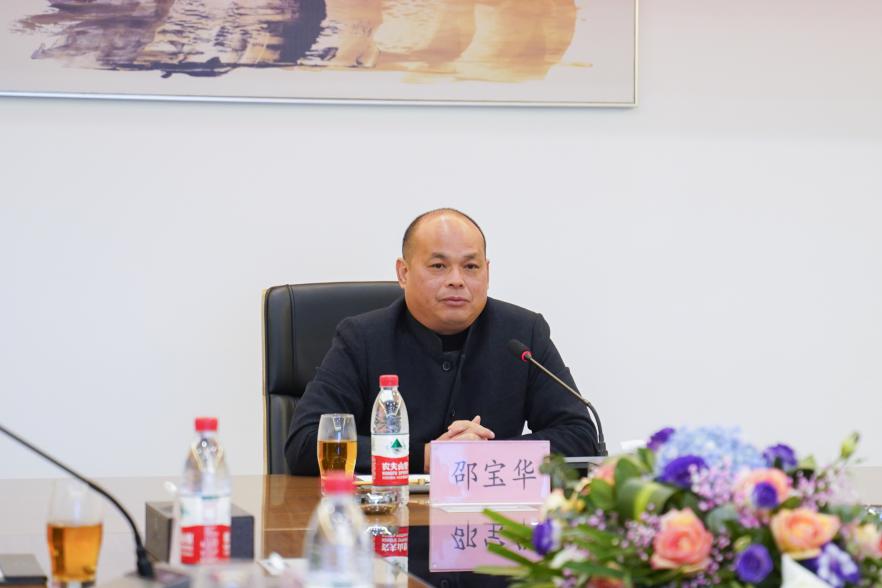 ky开元集团官网首批中青年高层次人才签约仪式在三水校区举行