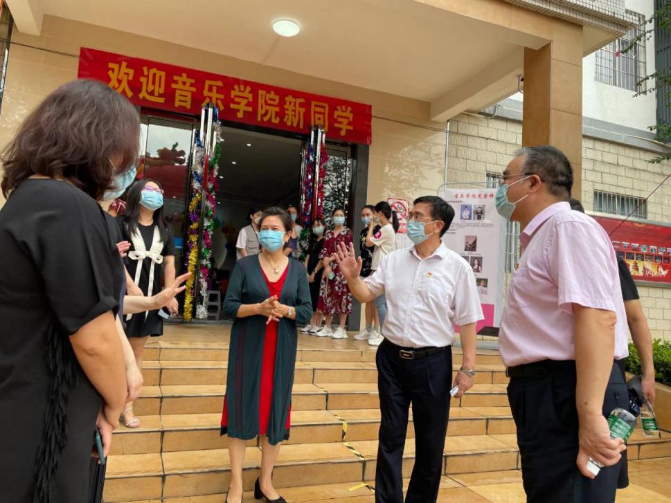 说明: 微信图片_20211224114617