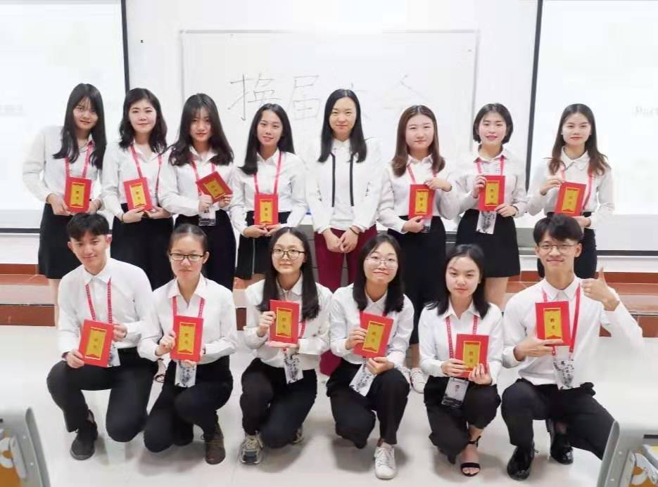 说明: C:\Users\ADMINI~1\AppData\Local\Temp\WeChat Files\712f327b5bd71aaa0276e56d03d3cd0.jpg