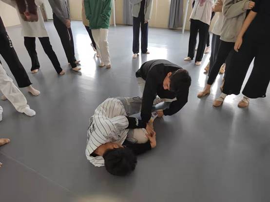 说明: C:\Users\admin\AppData\Local\Temp\WeChat Files\03d644ace5aee9963f18d4cda8db51e.jpg