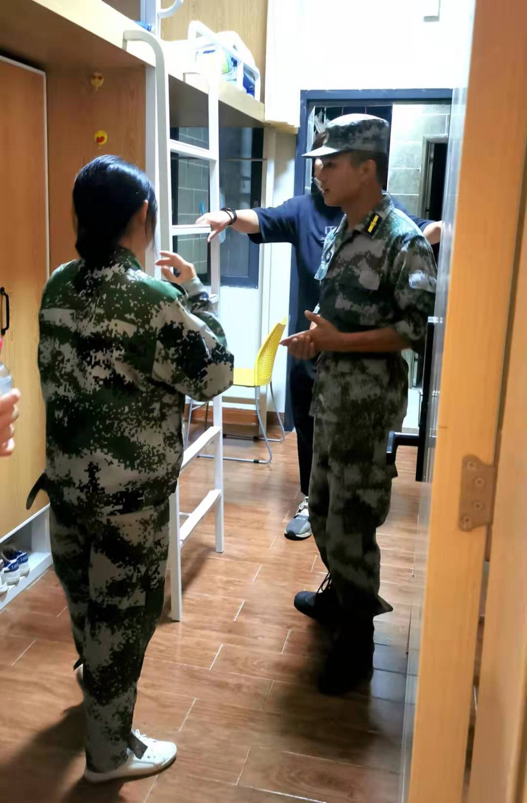 说明: C:\Users\ADMINI~1\AppData\Local\Temp\WeChat Files\fe6145216457c34aa4346bd2b6258b5.jpg