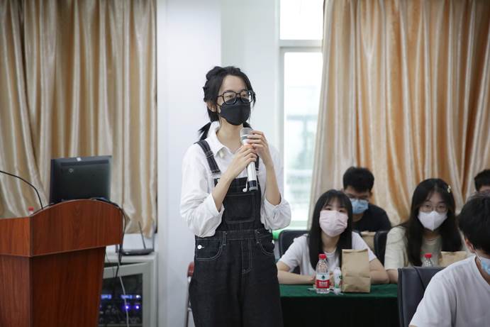 BC879FEE-30A7-4649-9780-087C8B8D0665_org