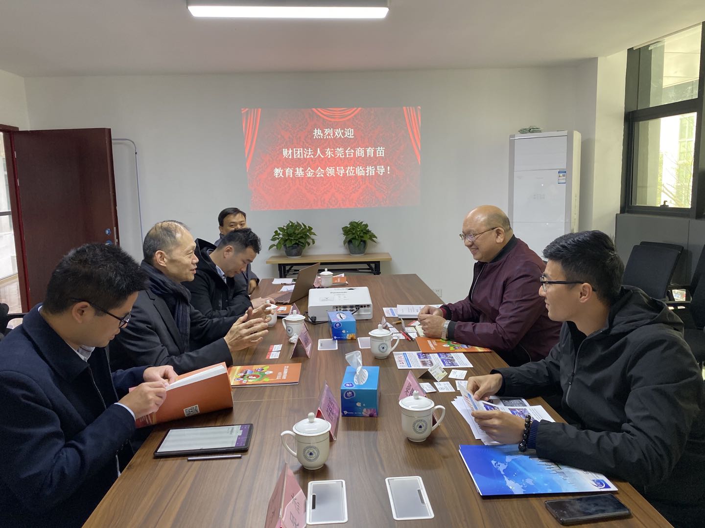 说明: C:\Users\admin\AppData\Local\Temp\WeChat Files\adba4a9e4eb48a260d92beba17d7f6f.jpg