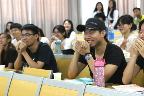 说明: C:\Users\ADMINI~1\AppData\Local\Temp\WeChat Files\3422e2a7f018ff01ac1794deec8a178.jpg