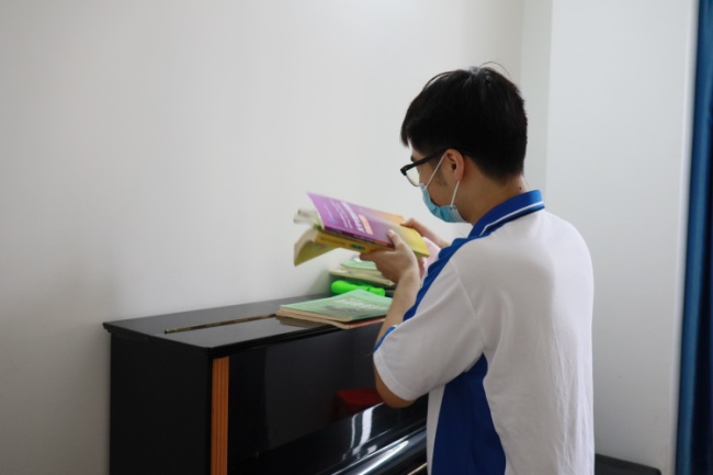 说明: E:\3图片资料\20201028入党积极分子劳动教育\微信图片_20201029083400.jpg